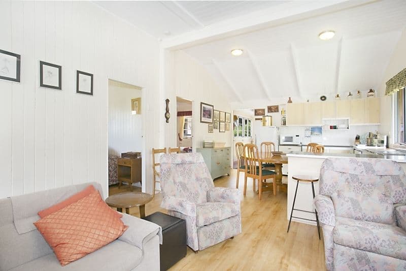 30 Ewart Street, Burleigh Heads QLD 4220, Burleigh Heads - Thumbnail 4