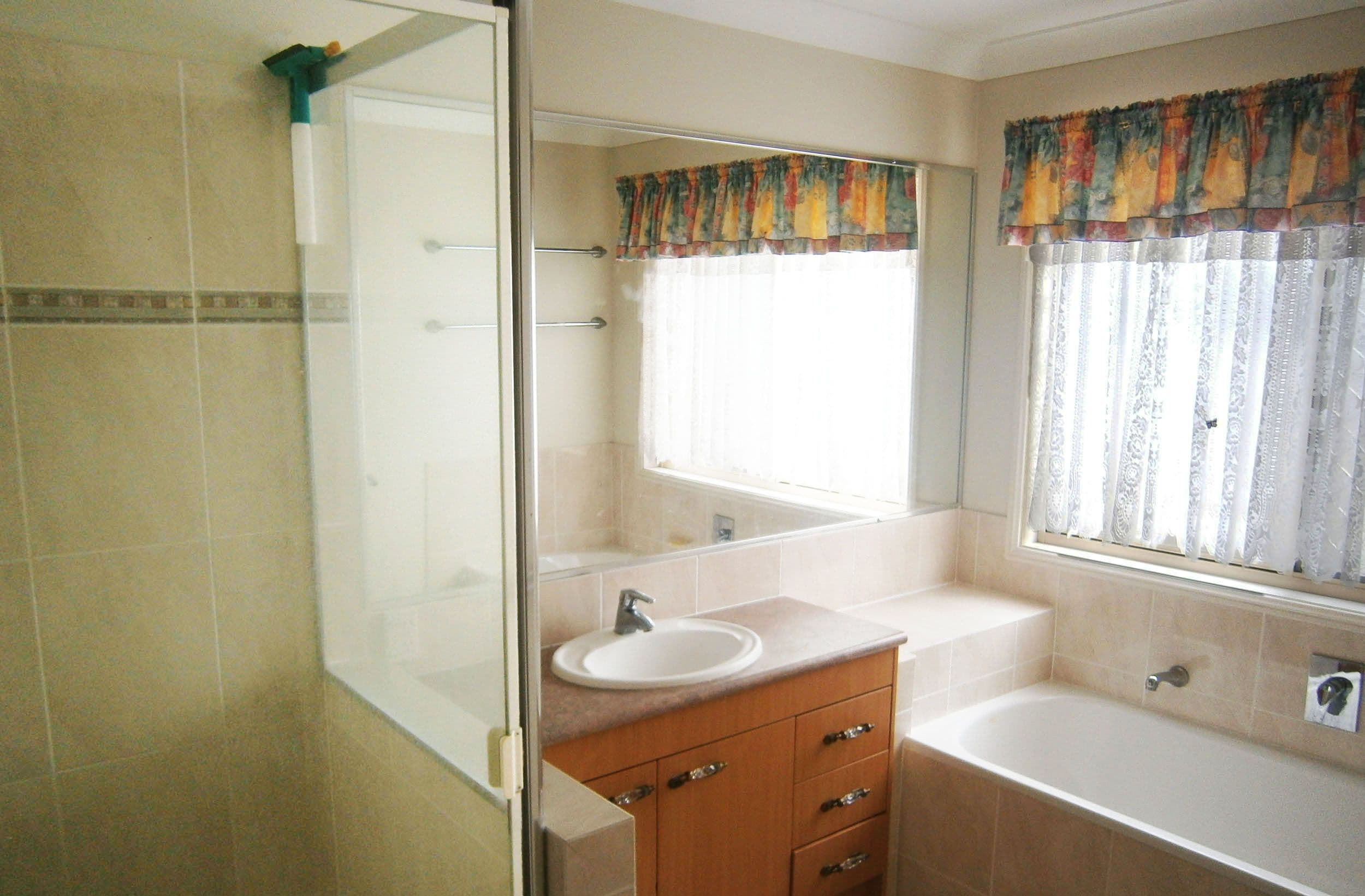 5 Cliff Salisbury Court, SAMFORD VILLAGE QLD 4520, Samford Village - Thumbnail 4