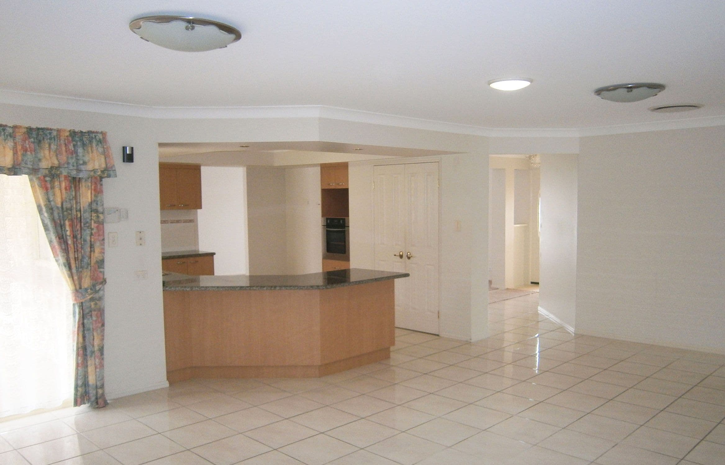 5 Cliff Salisbury Court, SAMFORD VILLAGE QLD 4520, Samford Village - Thumbnail 5