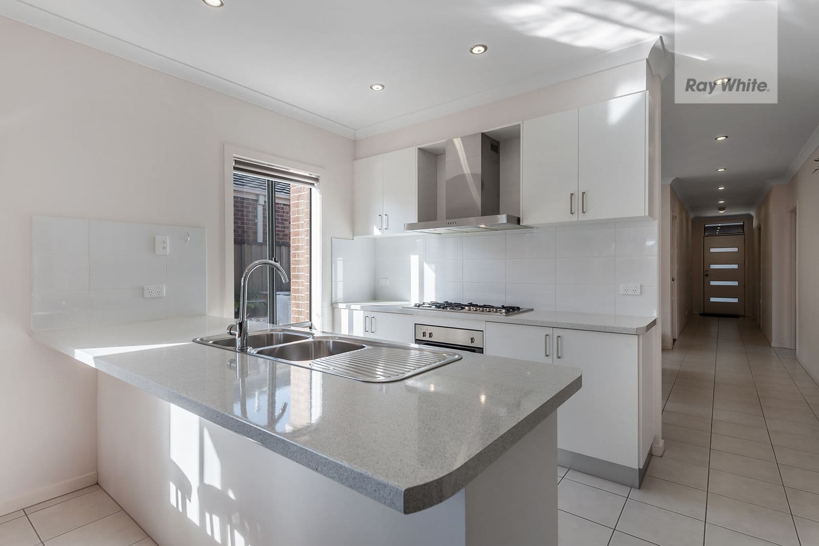 19 Oakgrove Drive, Craigieburn VIC 3064, Craigieburn - Thumbnail 3
