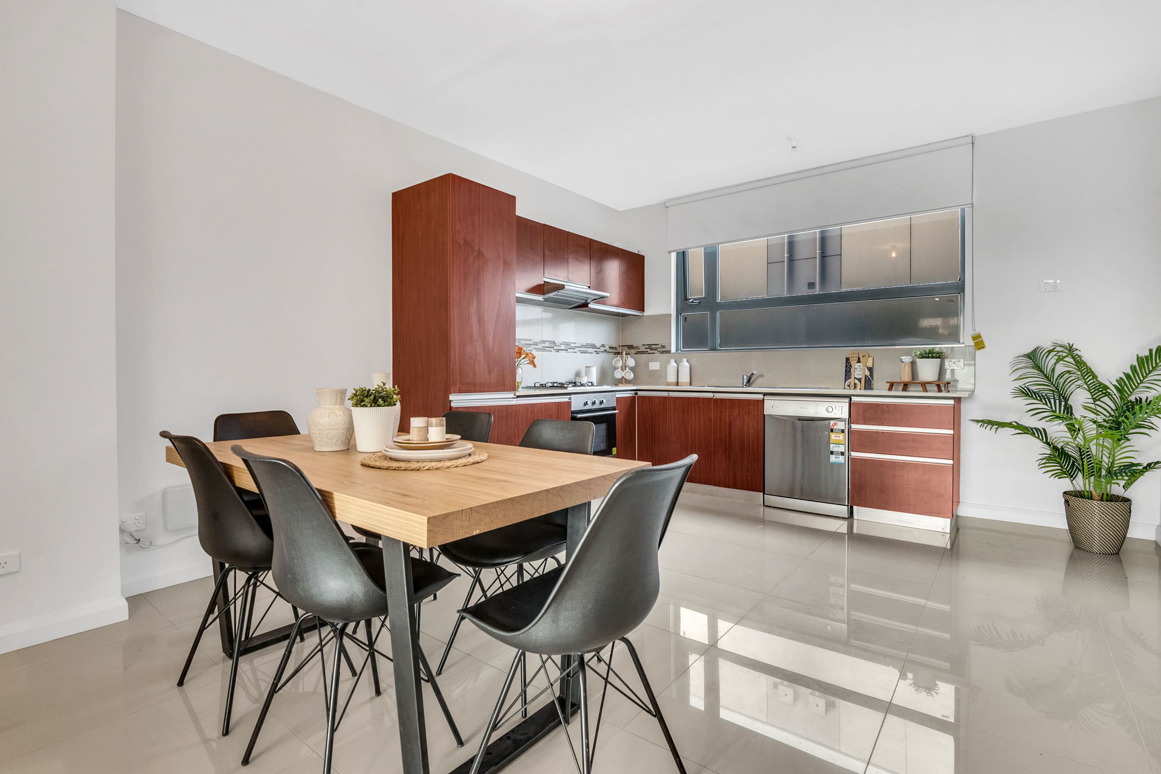 1 Brunswick Crescent, Craigieburn VIC 3064, Craigieburn - Thumbnail 3