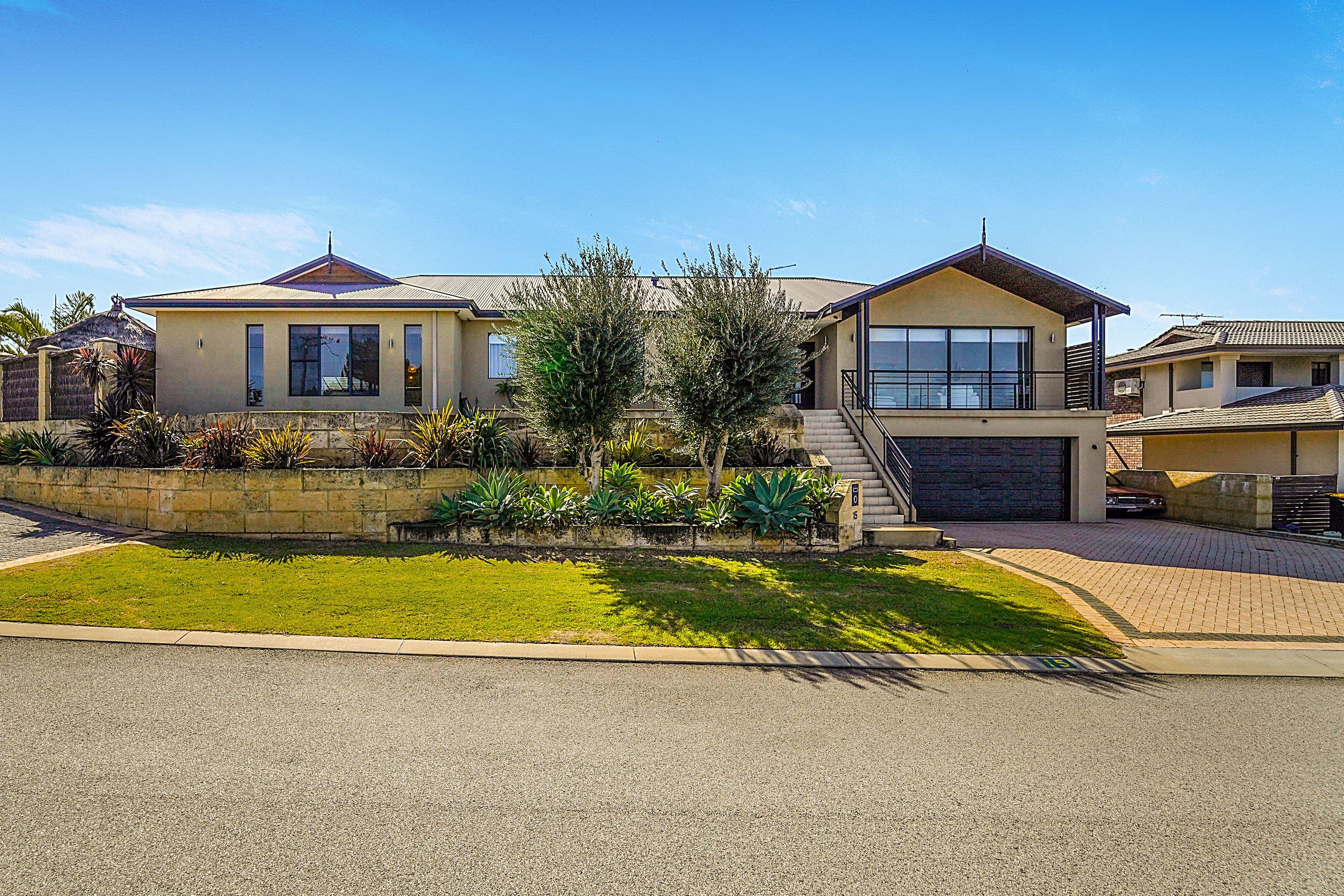 15 Greenhill Court, Kallaroo WA 6025, Kallaroo - Image 1
