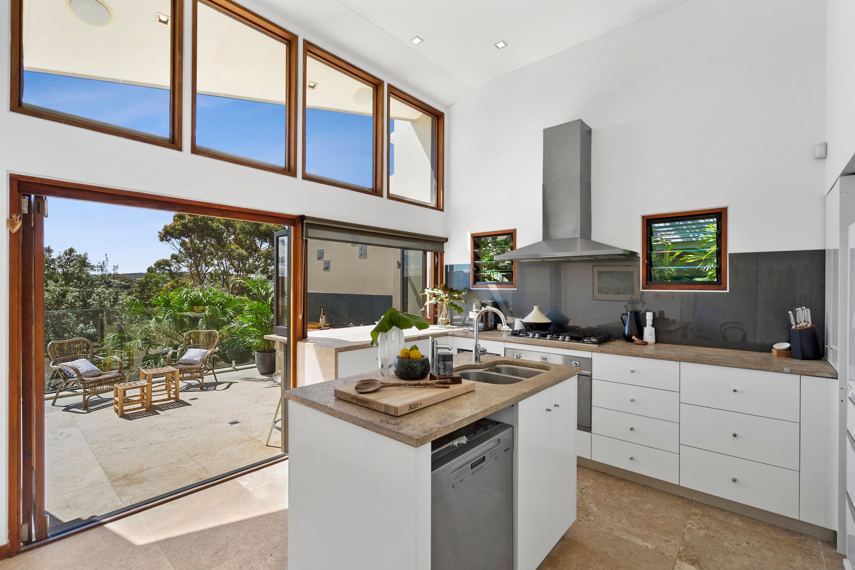 86 Binburra Avenue, Avalon Beach NSW 2107, Avalon Beach - Thumbnail 5