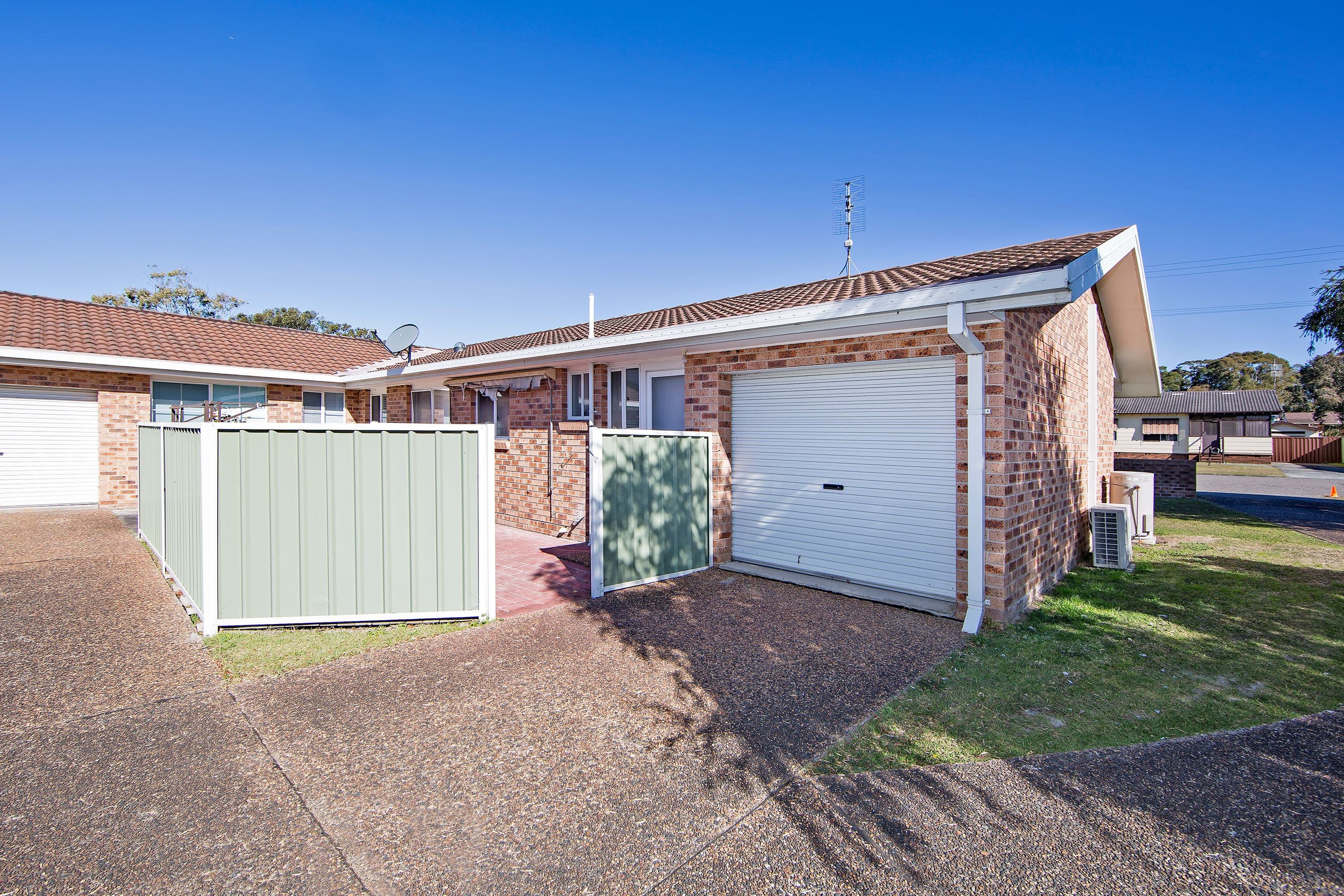 25 Ocean View Road, Gorokan - Image 1