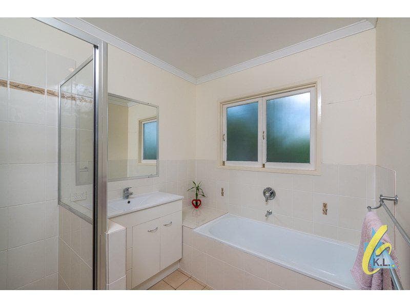 84 Woodend Road,  Woodend, Woodend - Thumbnail 6