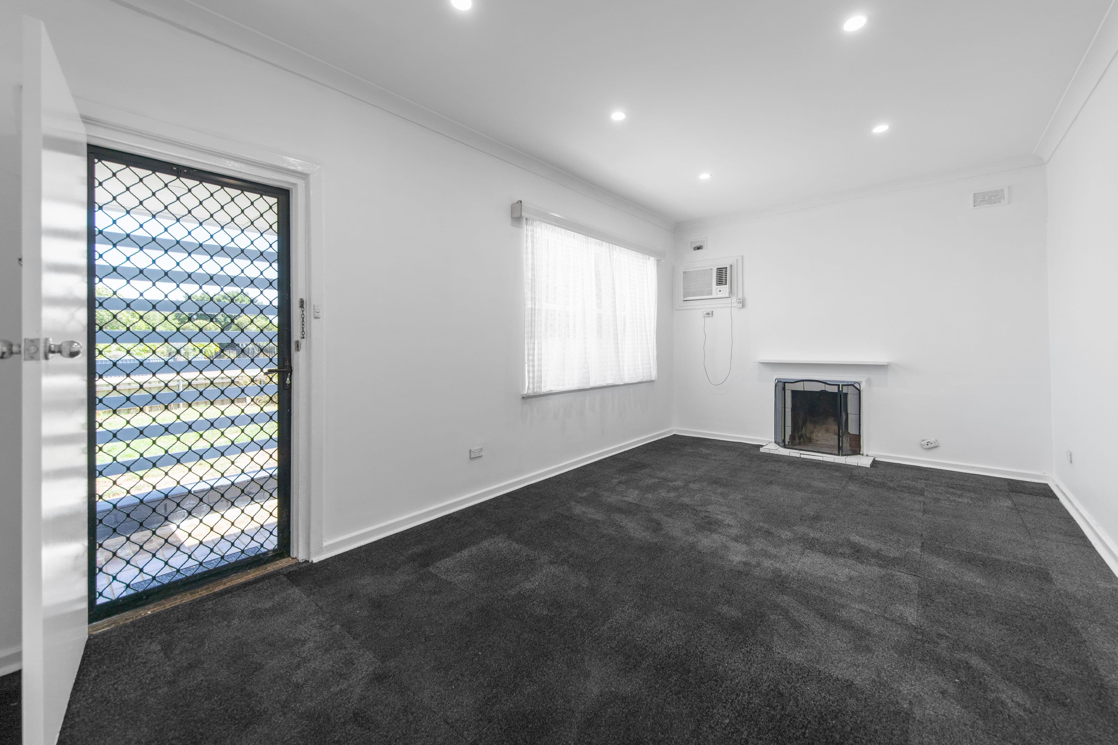128 Woodford Road, Elizabeth North SA 5113, Elizabeth North - Thumbnail 4