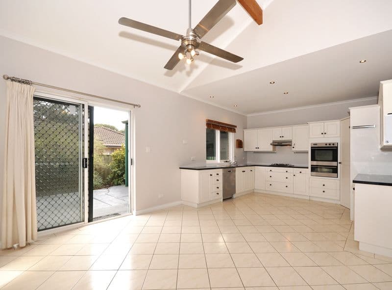 17 Knightsbridge Court, Happy Valley SA 5159, Happy Valley - Thumbnail 4