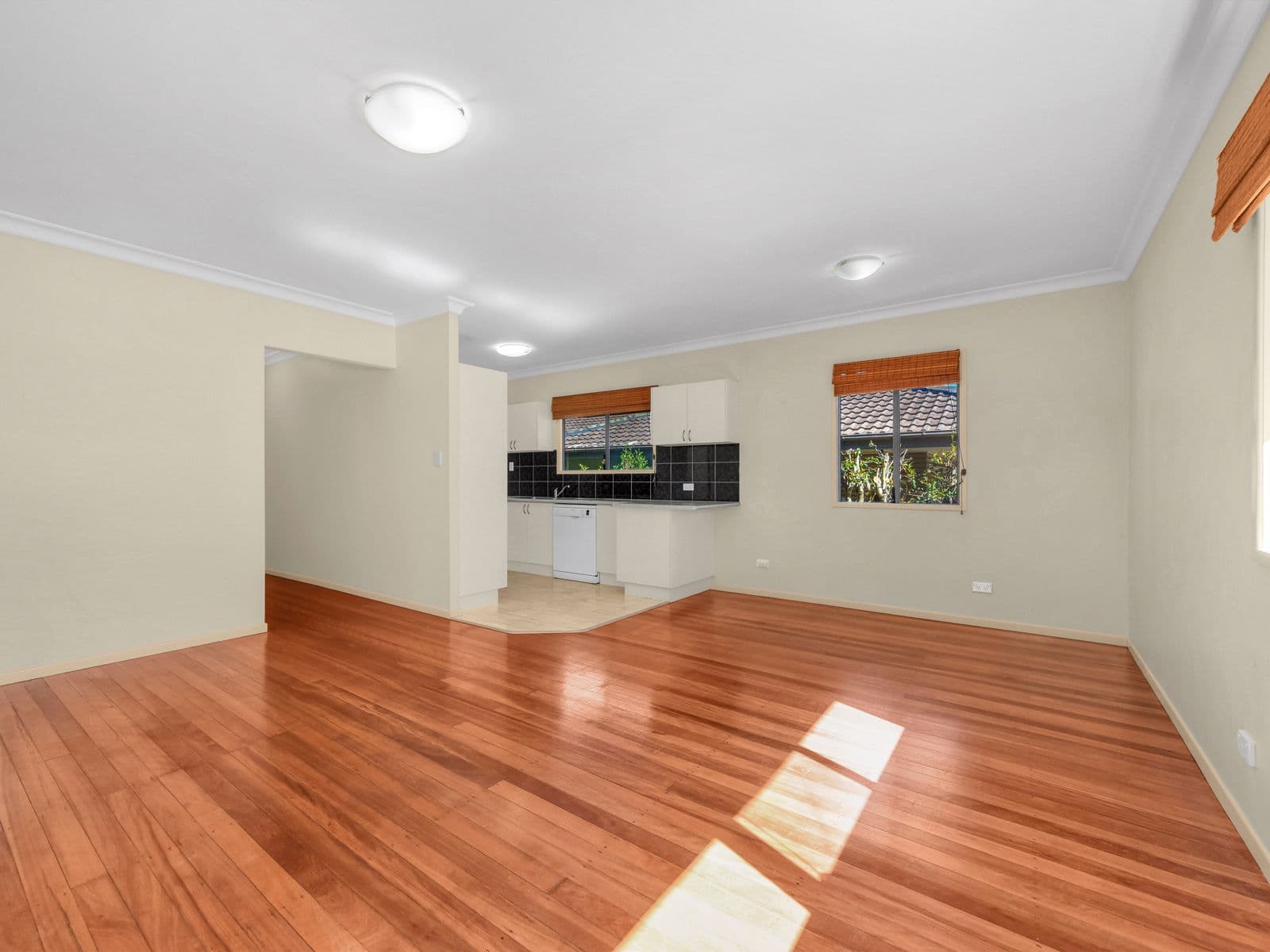 30 Hamilton Road, Wavell Heights QLD 4012, Wavell Heights - Thumbnail 3