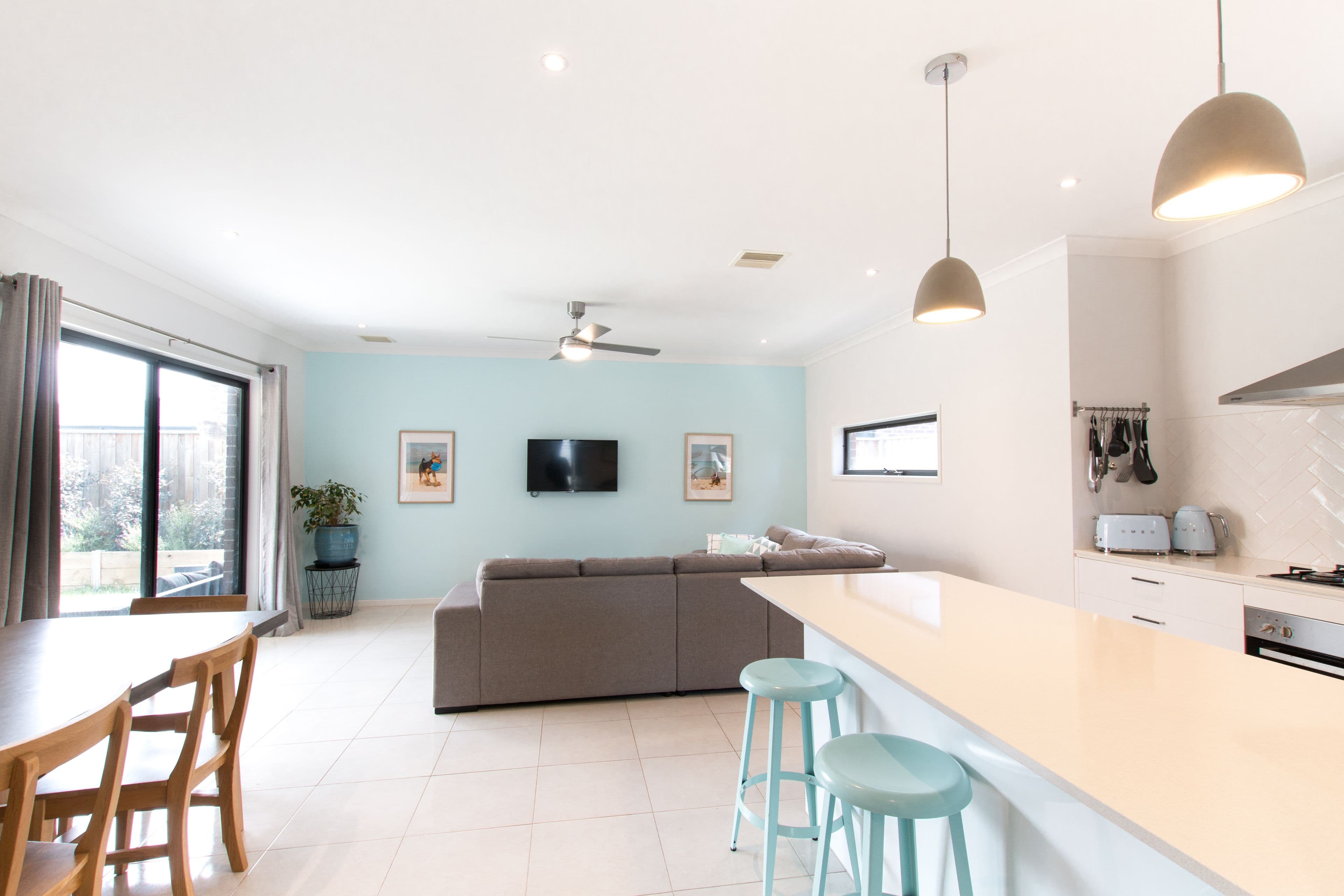 4 Dartnell Street, Cranbourne East VIC 3977, Cranbourne East - Thumbnail 2