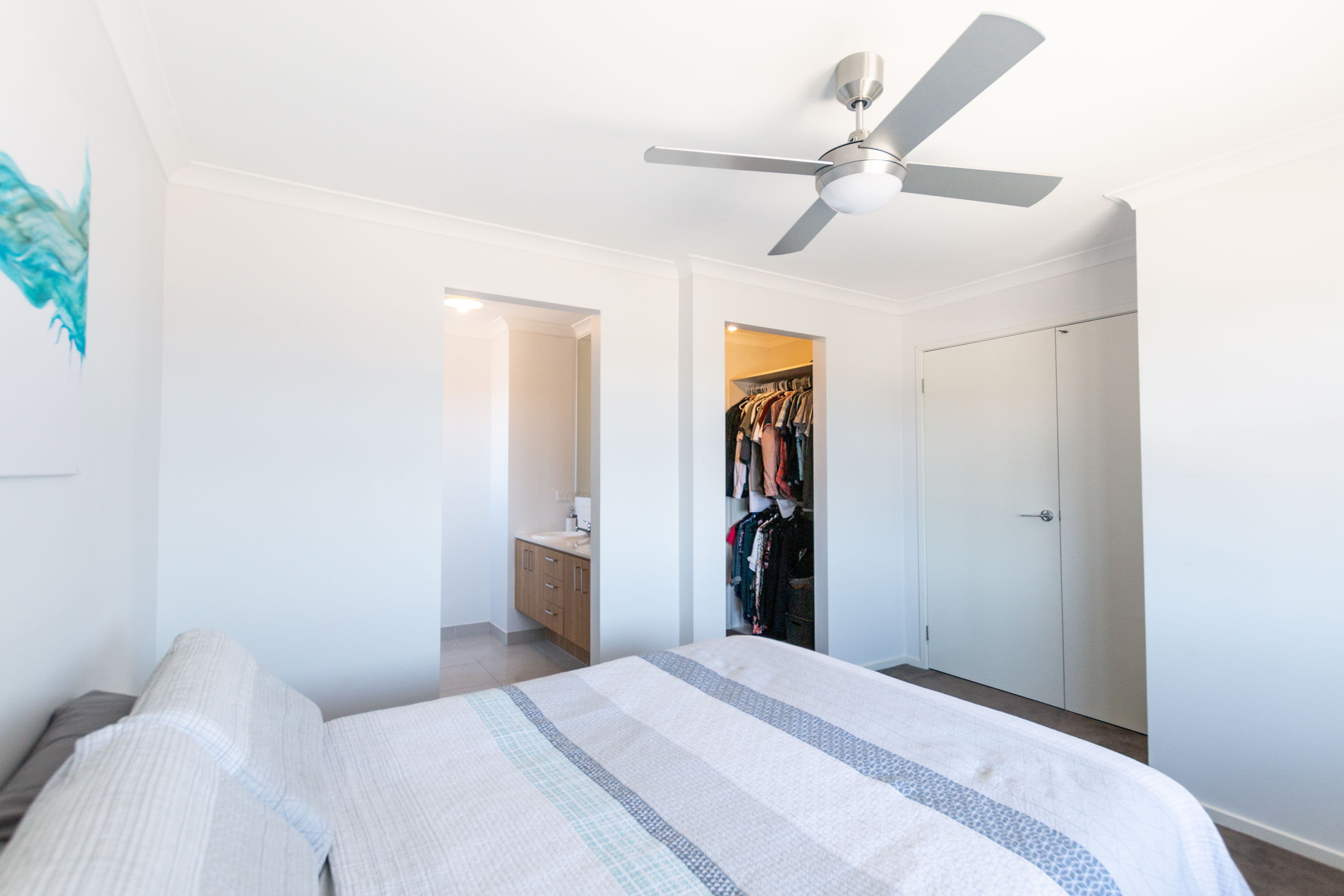 4 Dartnell Street, Cranbourne East VIC 3977, Cranbourne East - Thumbnail 4