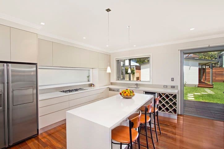 76a Wyuna Avenue, FRESHWATER NSW 2096, Freshwater - Thumbnail 2