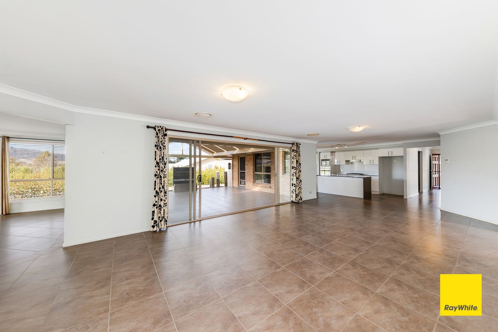 4 Mcfadzen Place, Bungendore NSW 2621, Bungendore - Thumbnail 4