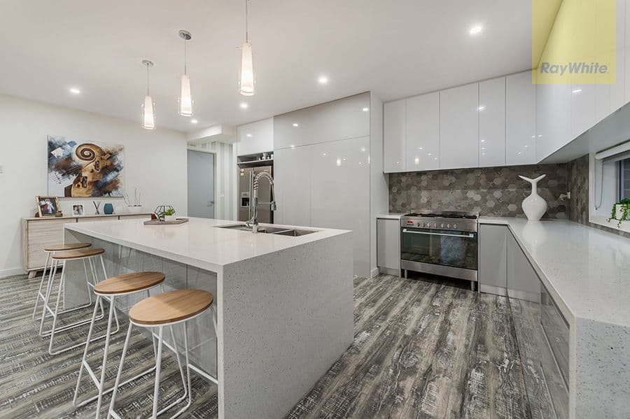 29 Lemon Myrtle Way, Craigieburn VIC 3064, Craigieburn - Thumbnail 2