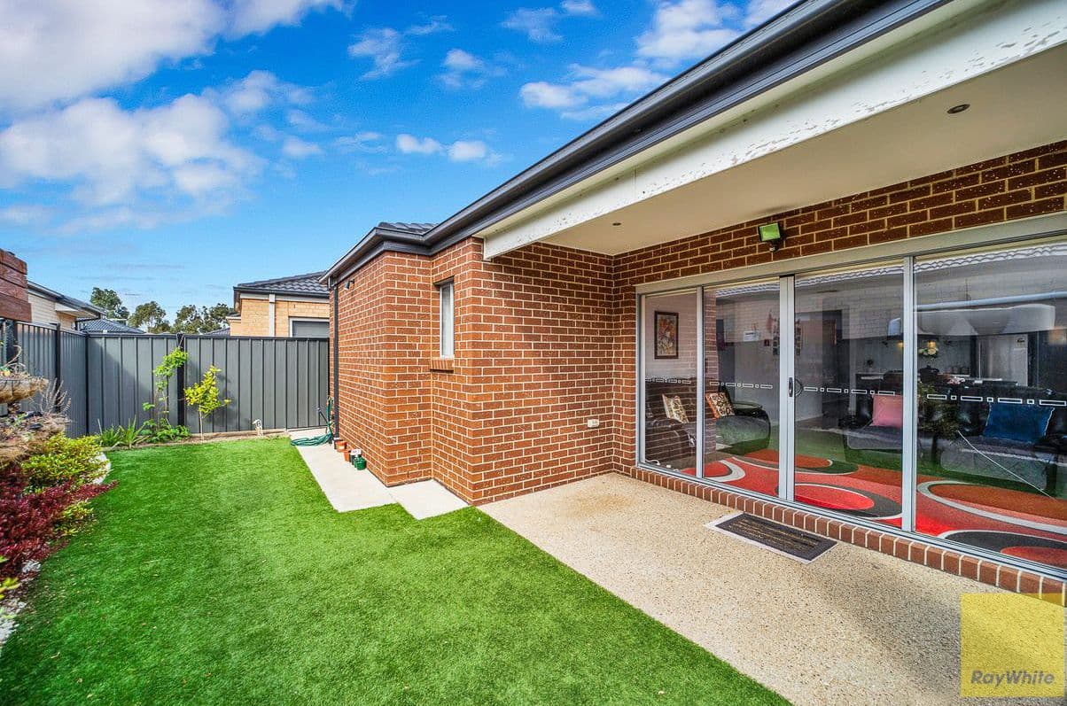 13 Moussa Court, Truganina VIC 3029, Truganina - Thumbnail 2
