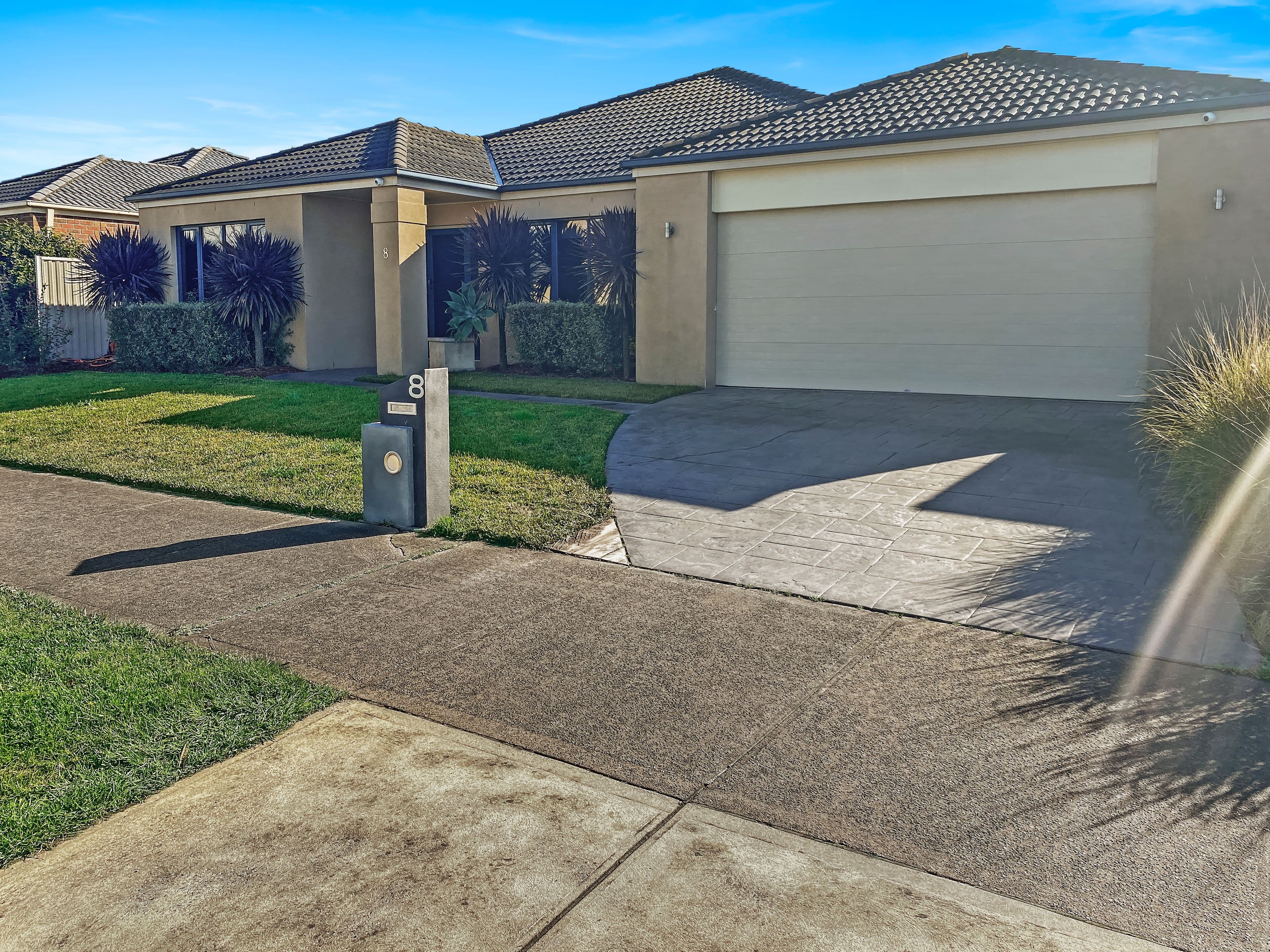 8 Latrobe Avenue, Pakenham VIC 3810, Pakenham - Image 1
