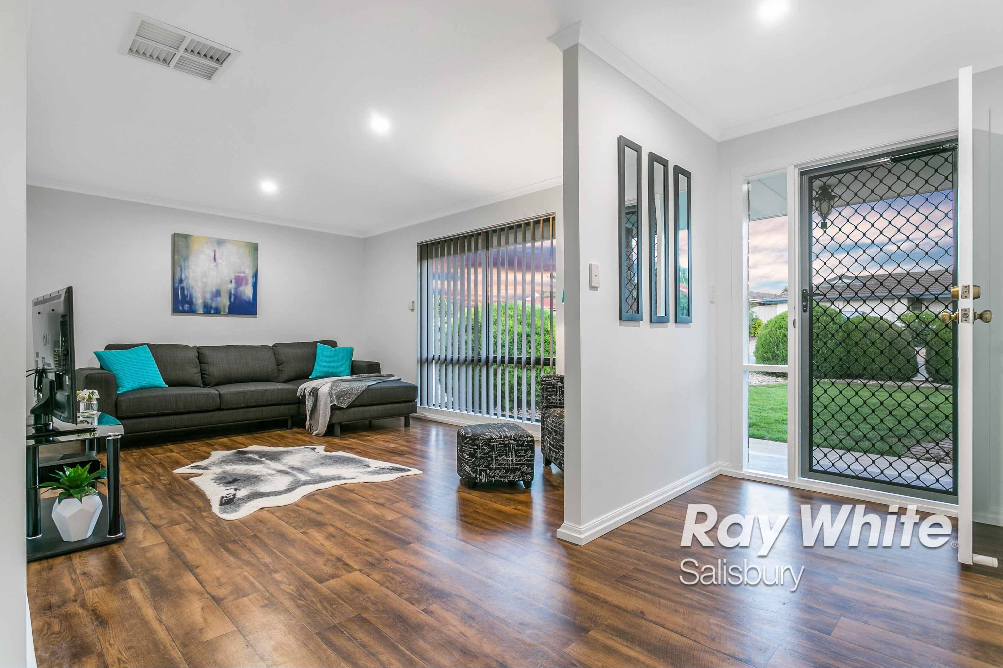 10 Somerset Grove, Craigmore SA 5114, Craigmore - Thumbnail 2