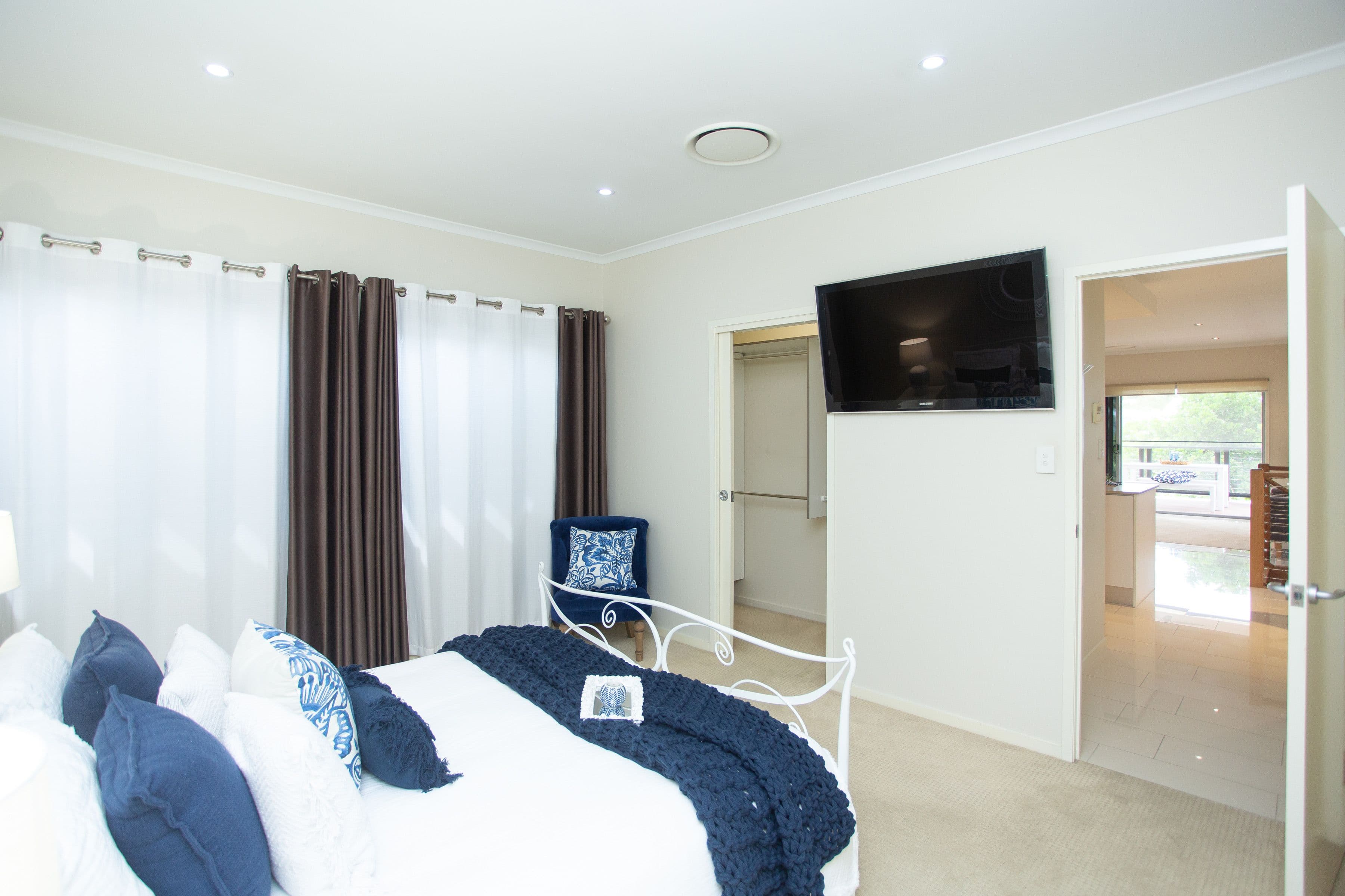 12 Birdwood Road, Holland Park QLD 4121, Holland Park West - Thumbnail 7
