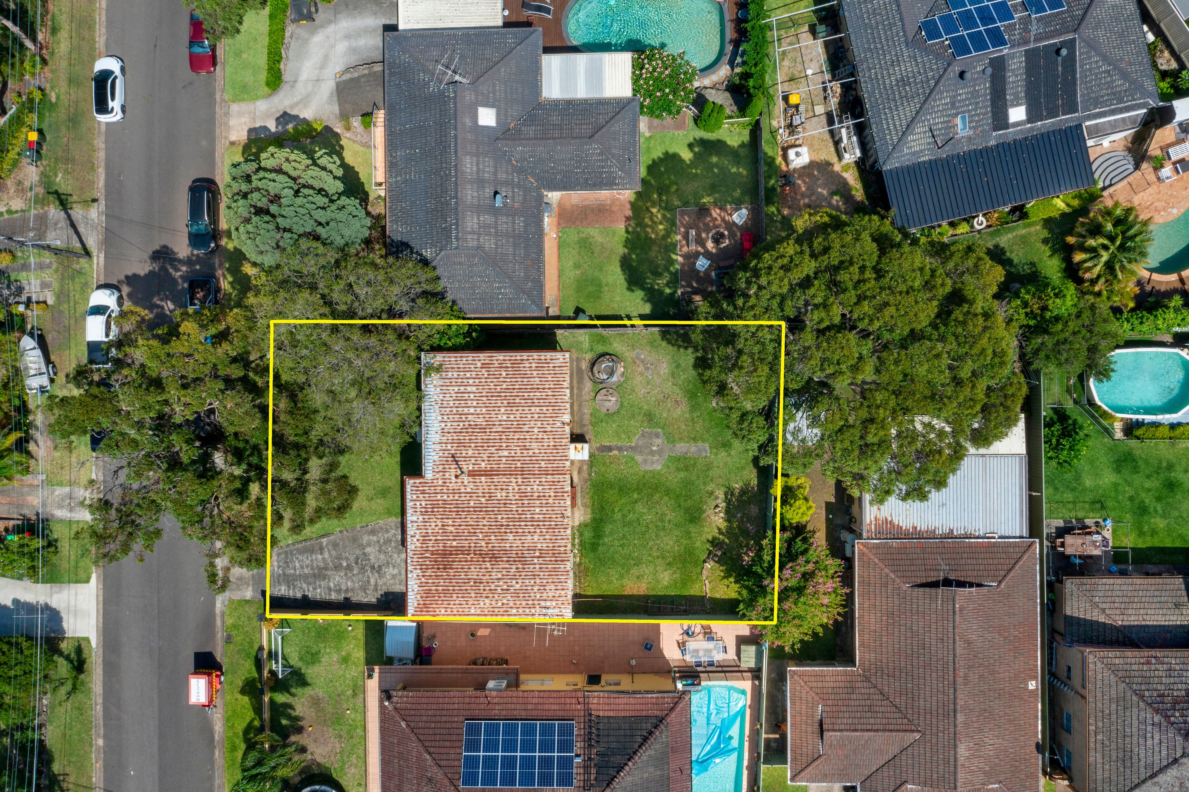 11 Bunbury Avenue, Sutherland NSW 2232, Sutherland - Thumbnail 2