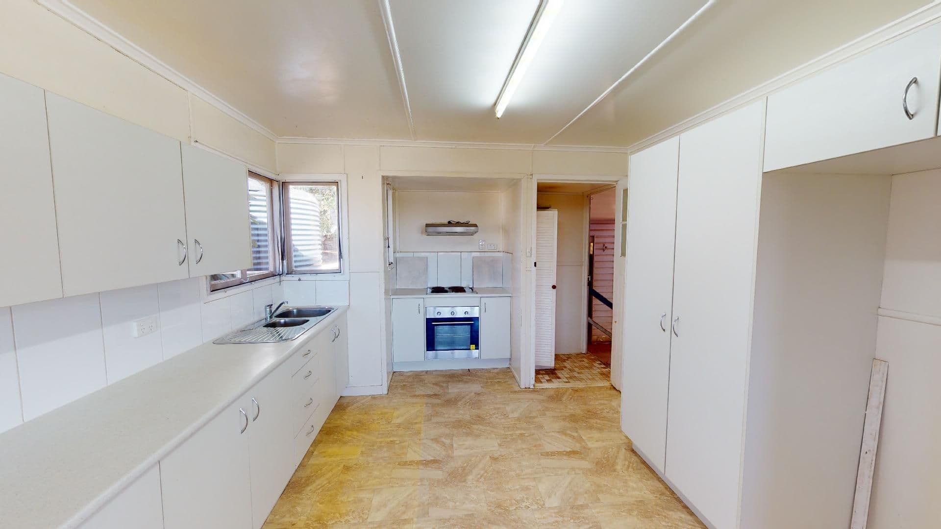 48 Porter Street, Gayndah QLD 4625, Gayndah - Thumbnail 4