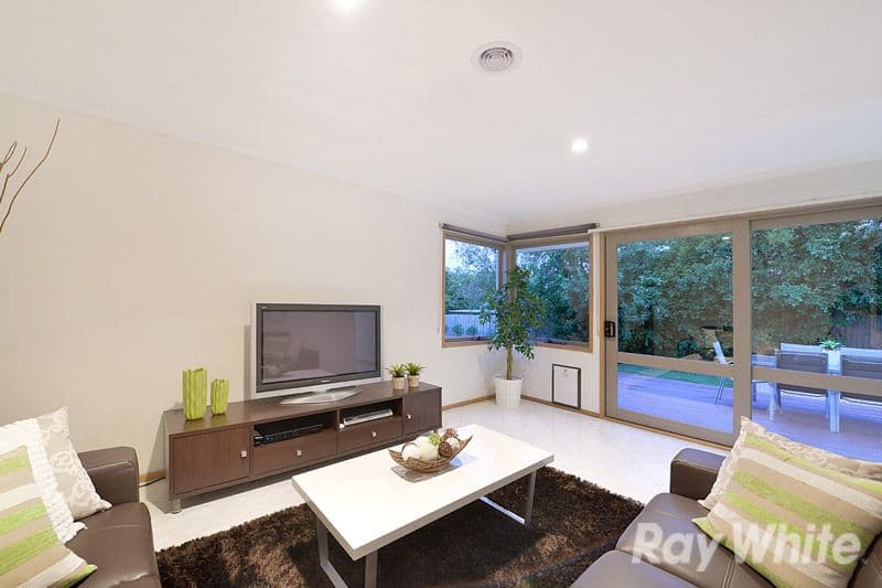 11 Cardinia Way, Rowville VIC 3178, Rowville - Thumbnail 2