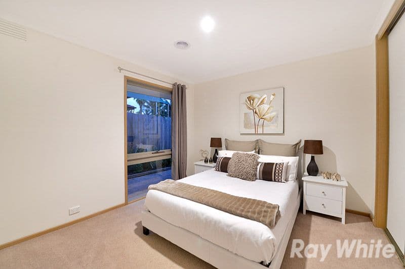 11 Cardinia Way, Rowville VIC 3178, Rowville - Thumbnail 6
