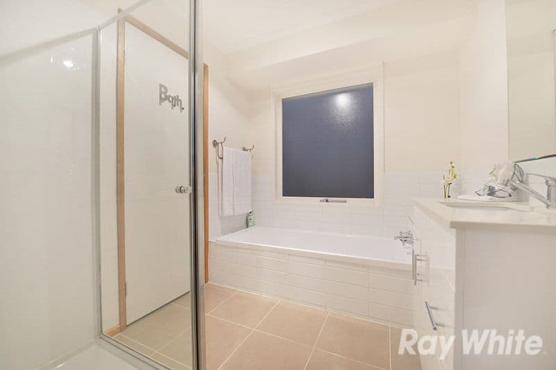 11 Cardinia Way, Rowville VIC 3178, Rowville - Thumbnail 8