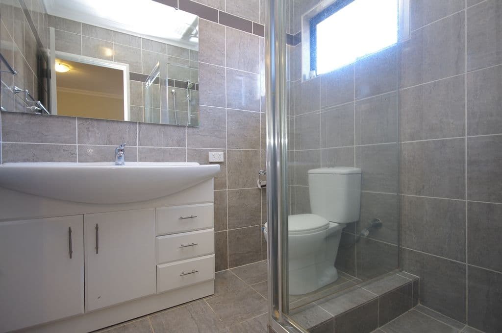 89a Hillsborough Drive, NOLLAMARA WA 6061, Nollamara - Thumbnail 4