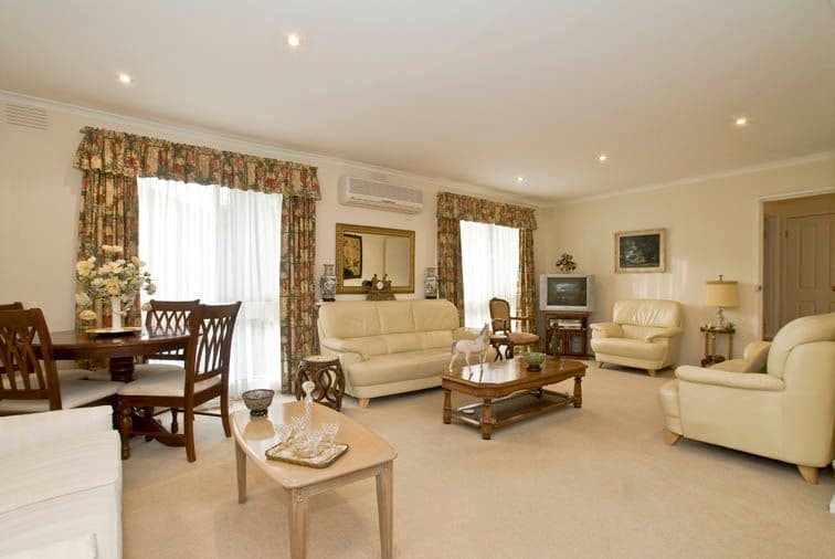 20 Brentwood Drive, WANTIRNA VIC 3152, Wantirna - Thumbnail 4
