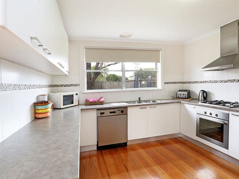 28 Kosciusko Avenue, Corio VIC 3214, Corio - Thumbnail 2