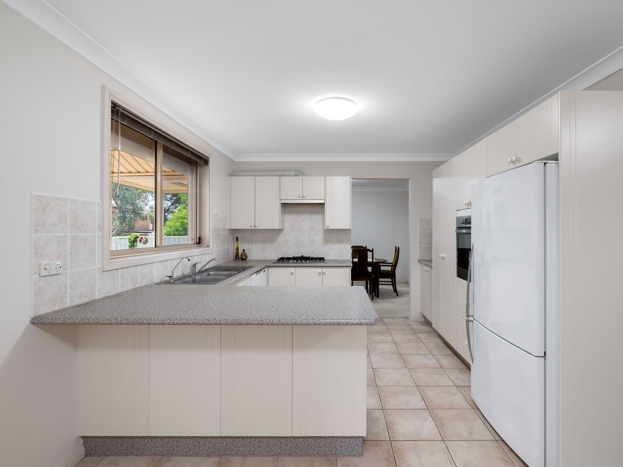 6 Solander Avenue, West Hoxton NSW 2171, West Hoxton - Thumbnail 4