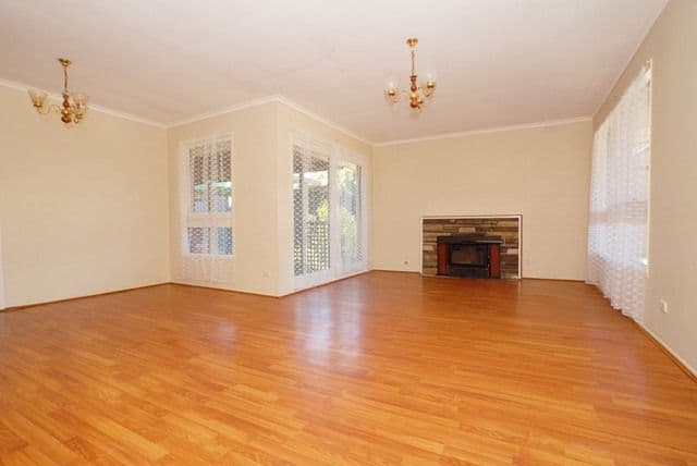 125 Robbs Road, WERRIBEE SOUTH VIC 3030, Werribee South - Thumbnail 4