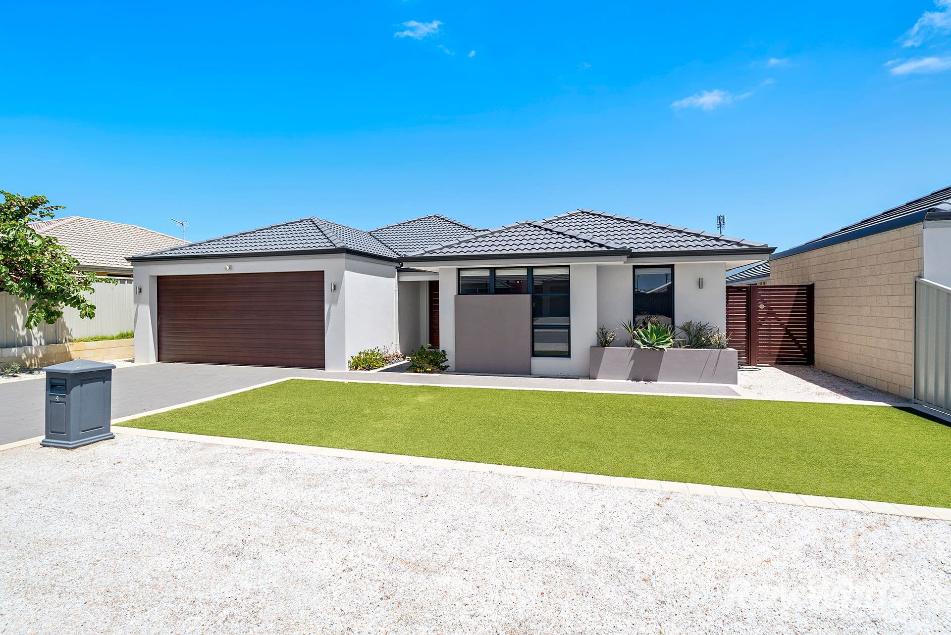 4 Thornhill Lane, Beachlands WA 6530, Beachlands - Image 1