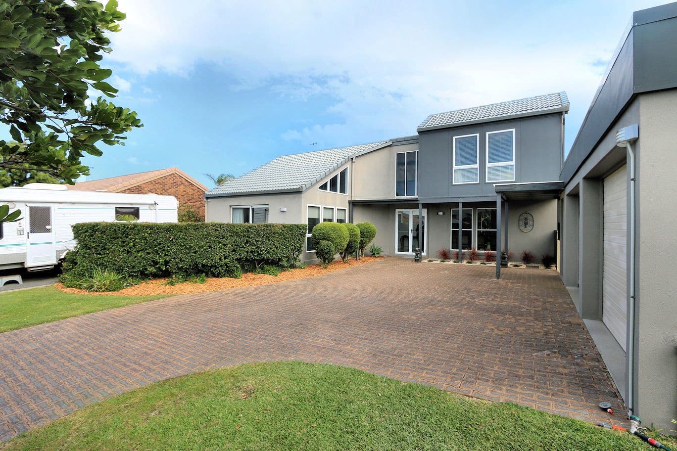 12 Oceanview Street, Bargara QLD 4670, Bargara - Thumbnail 4