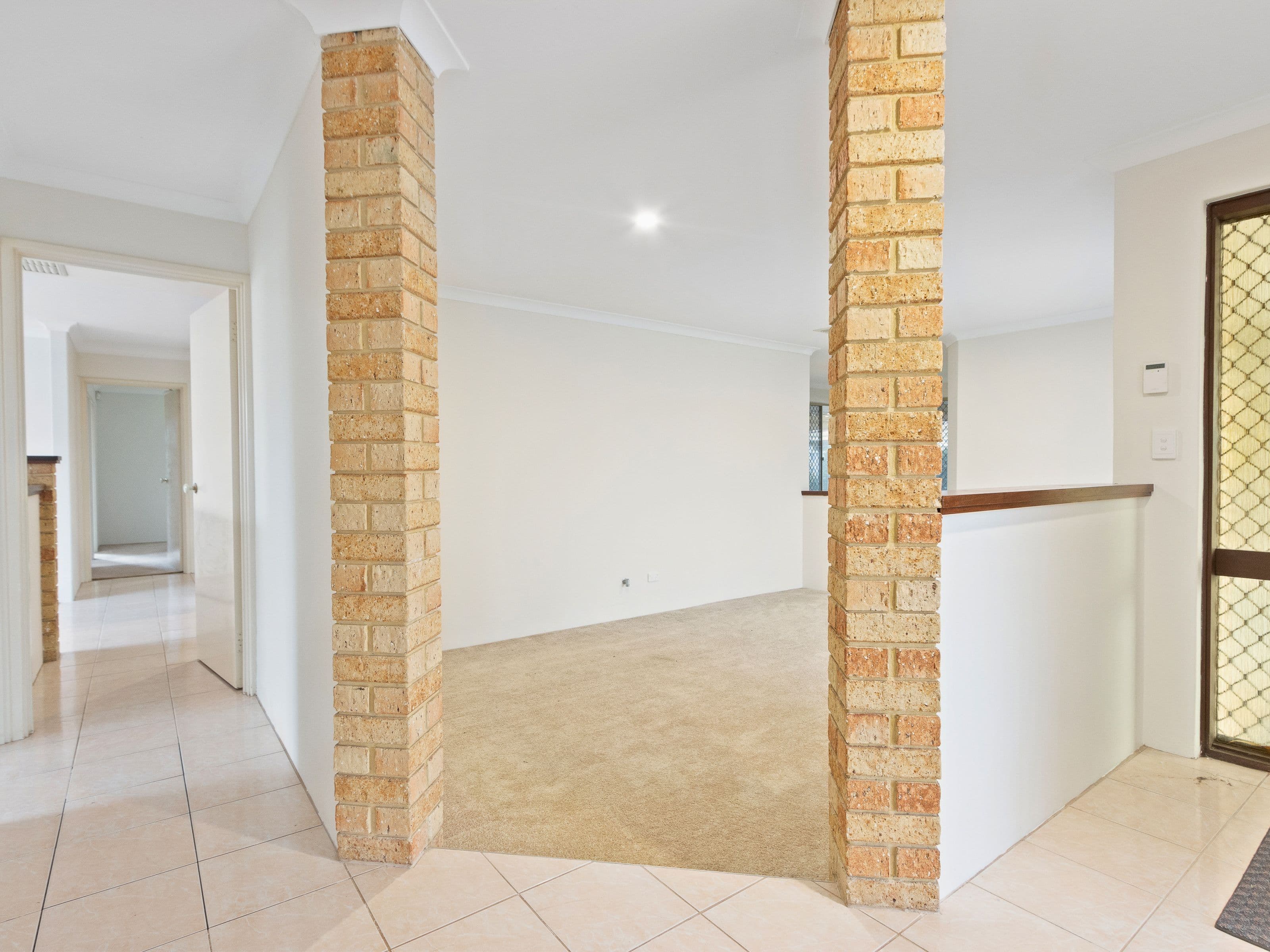 90 Explorer Drive, Thornlie WA 6108, Thornlie - Thumbnail 5