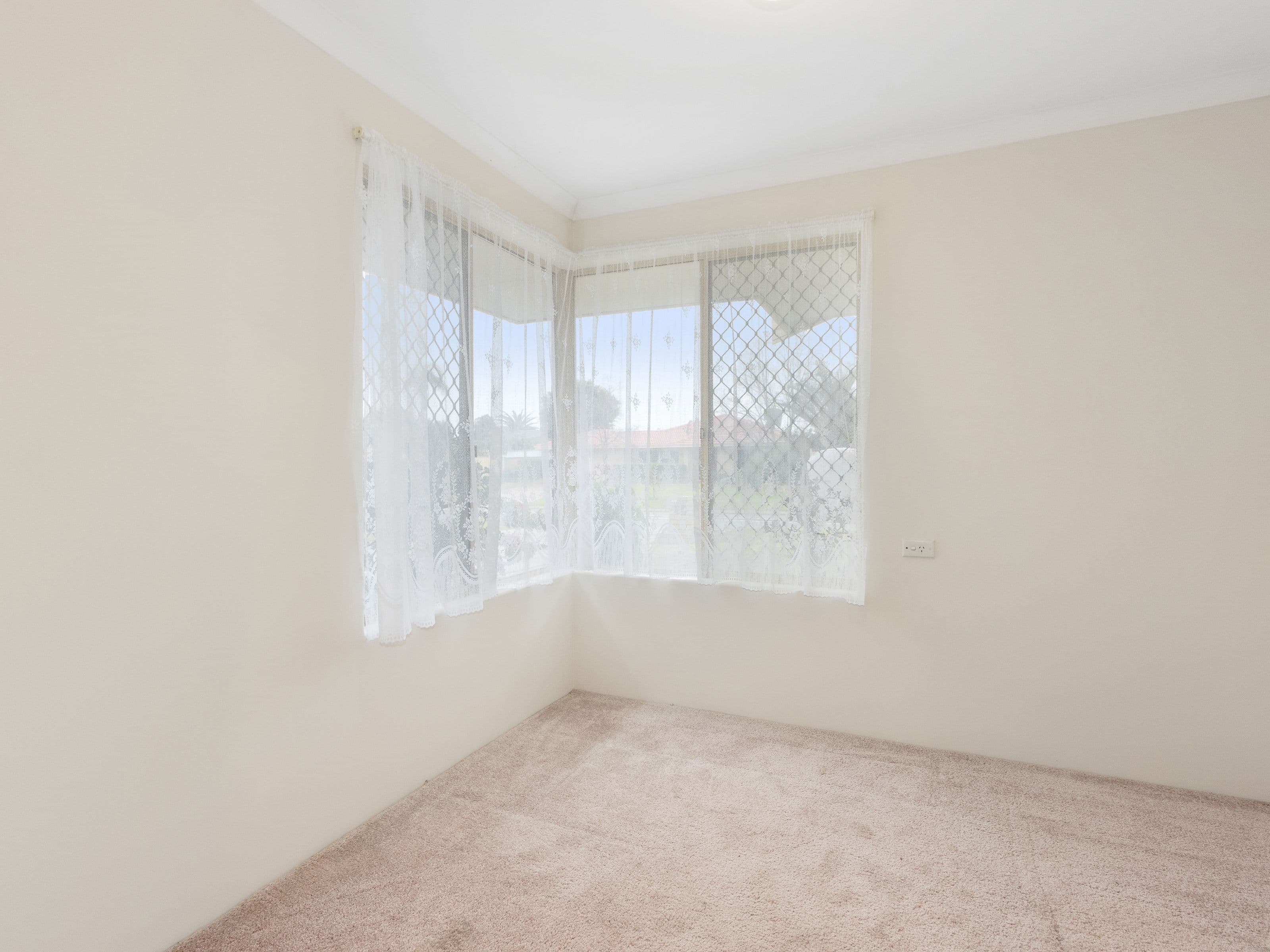 90 Explorer Drive, Thornlie WA 6108, Thornlie - Thumbnail 6