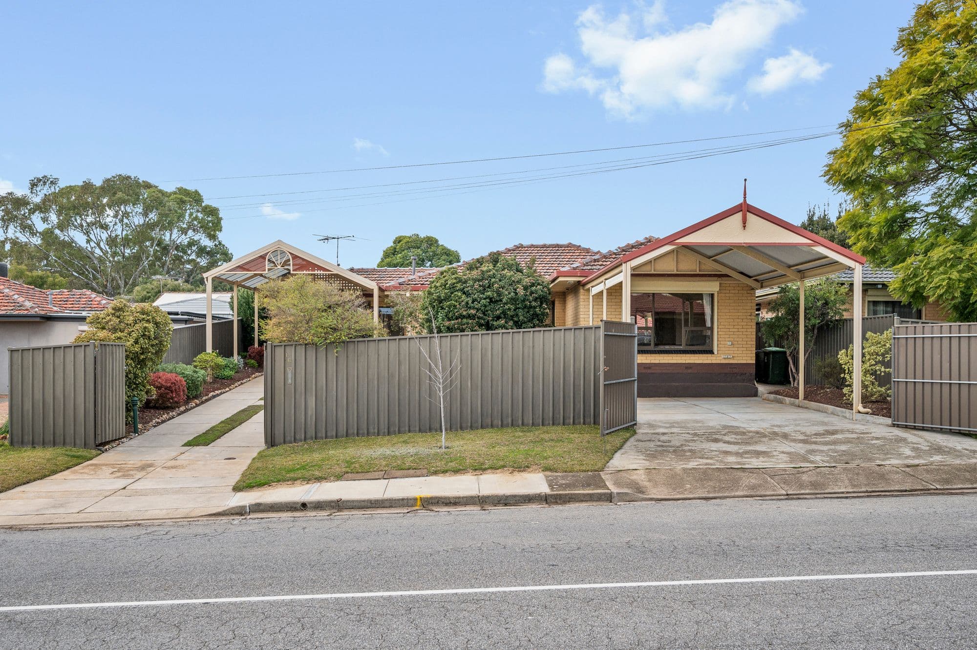 16 Collins Parade, Hackham SA 5163, Hackham - Image 1