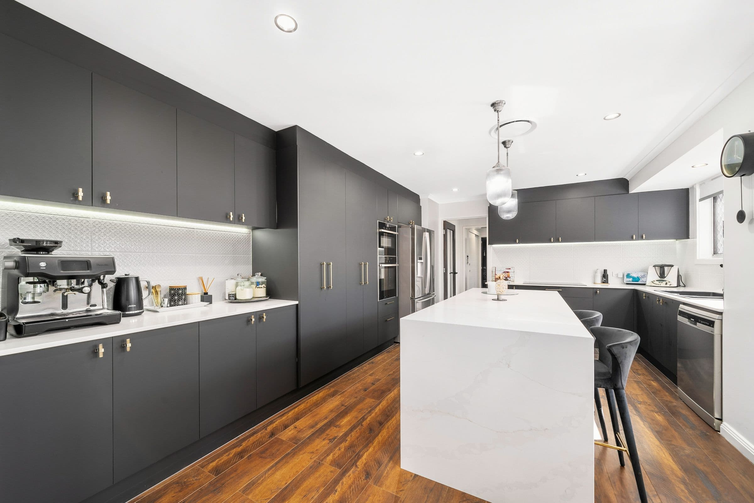 2 La Salle Drive, Newport QLD 4020, Newport - Image 1