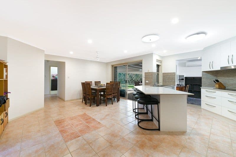 16 Greenway Place, Mountain Creek QLD 4557, Mountain Creek - Thumbnail 4