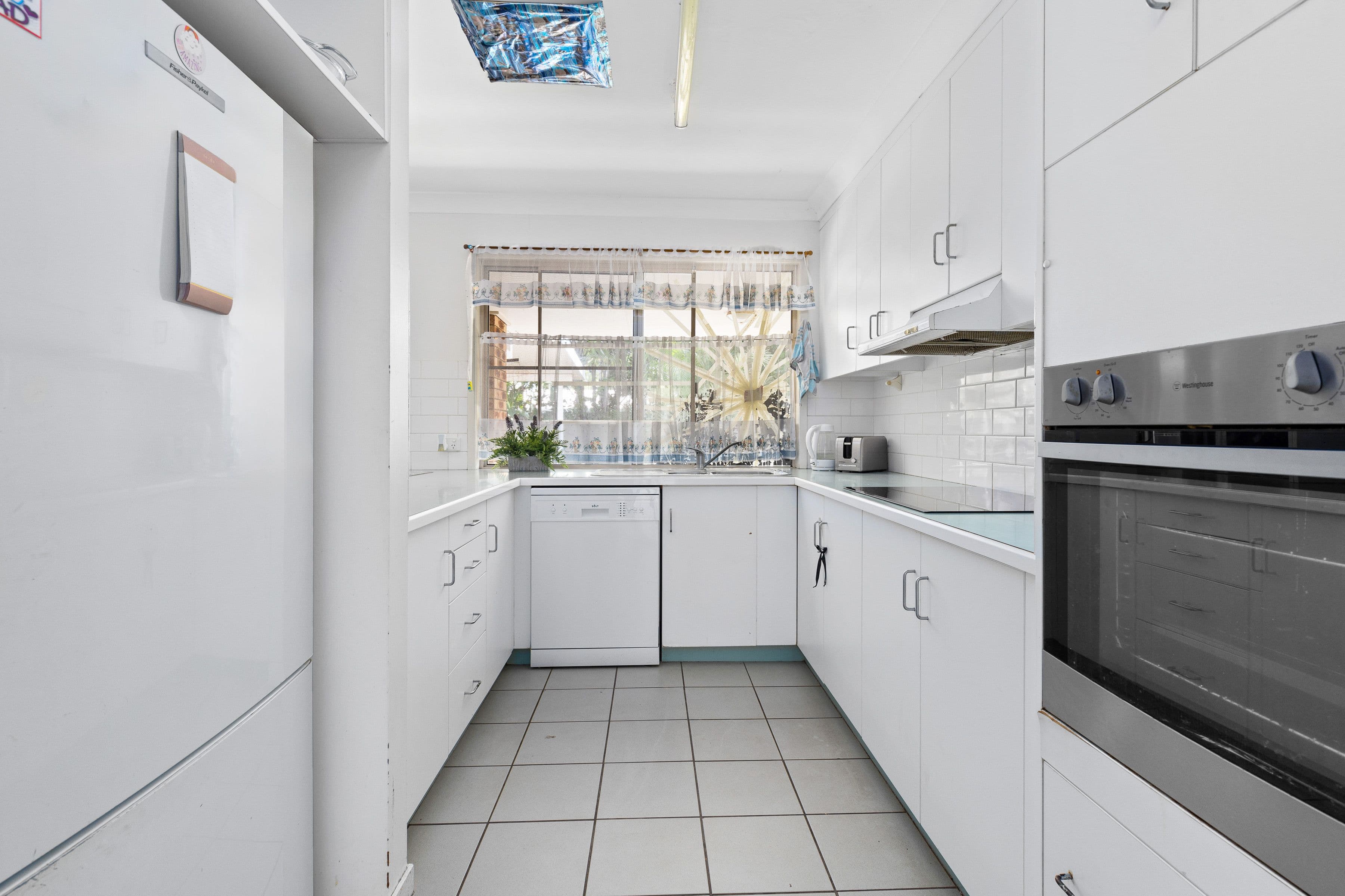 32 Jacqueline Drive, Emerald QLD 4720, Emerald - Thumbnail 6