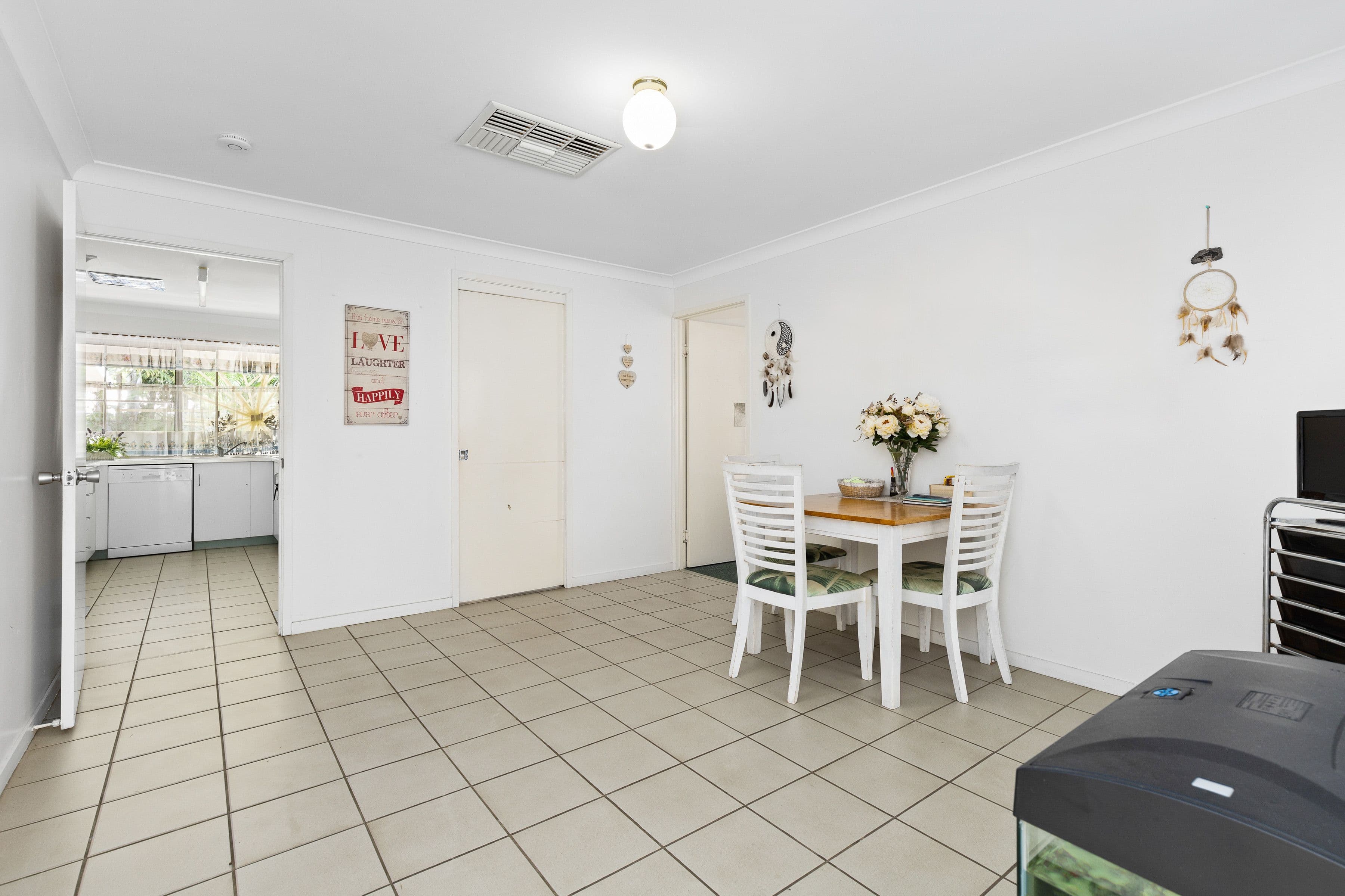 32 Jacqueline Drive, Emerald QLD 4720, Emerald - Thumbnail 7