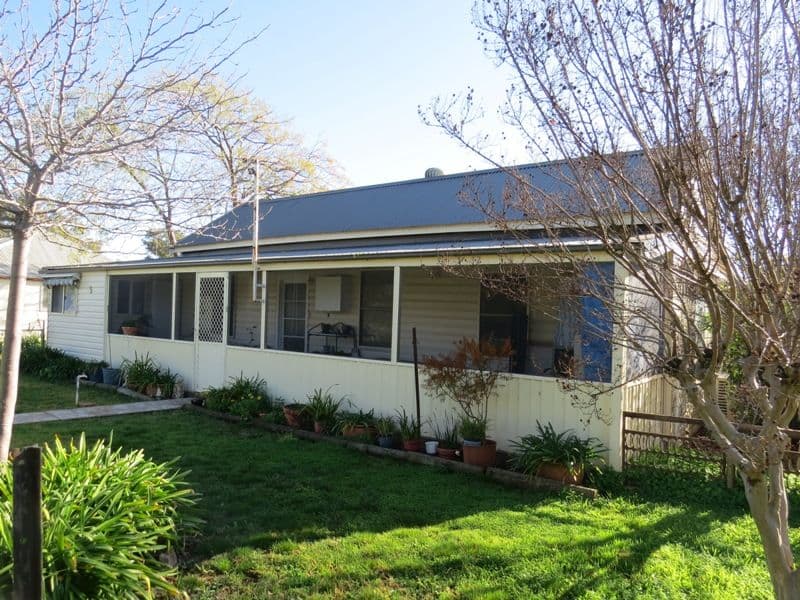 5 Cowra Street, Gooloogong - Image 1