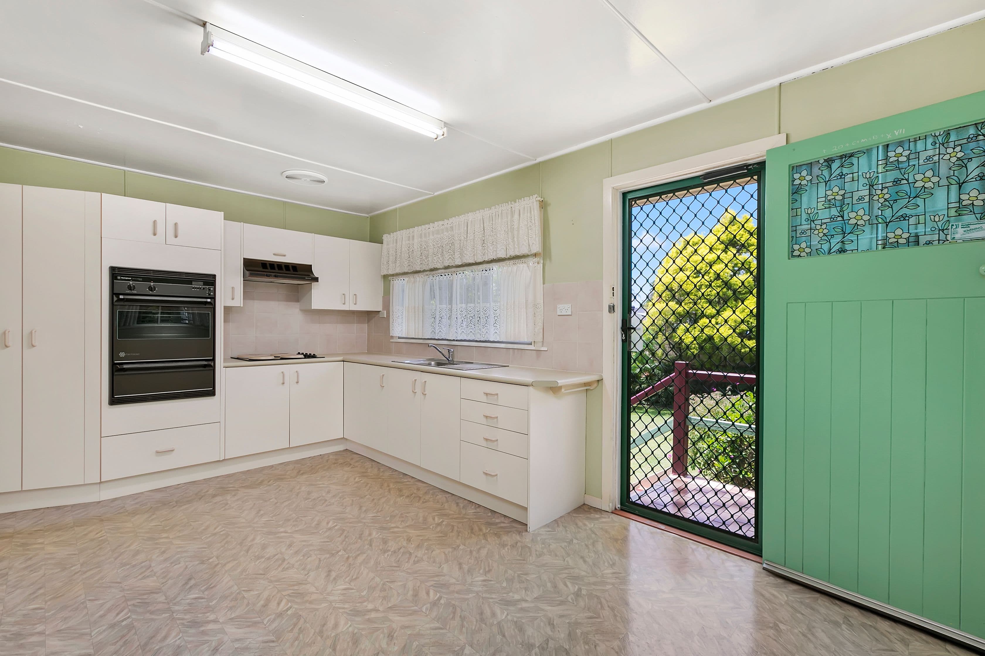15 Breslin Street, Carina QLD 4152, Carina - Thumbnail 4