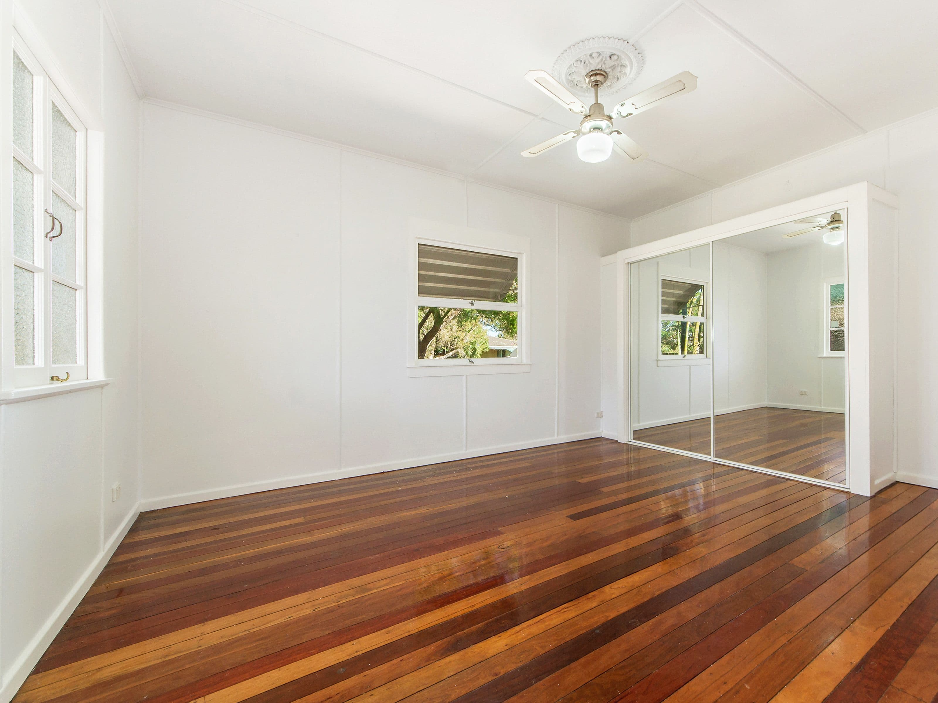 63 Kindra Avenue, Southport QLD 4215, Southport - Thumbnail 8