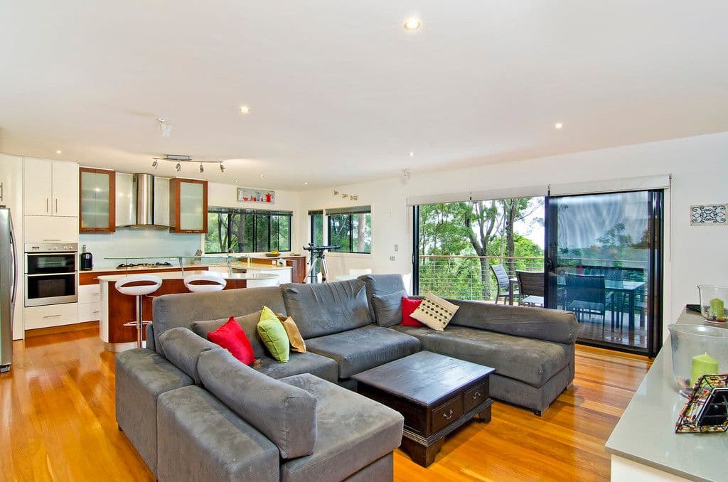 2 Sanctuary Crest Drive, CURRUMBIN QLD 4223, Currumbin - Thumbnail 2