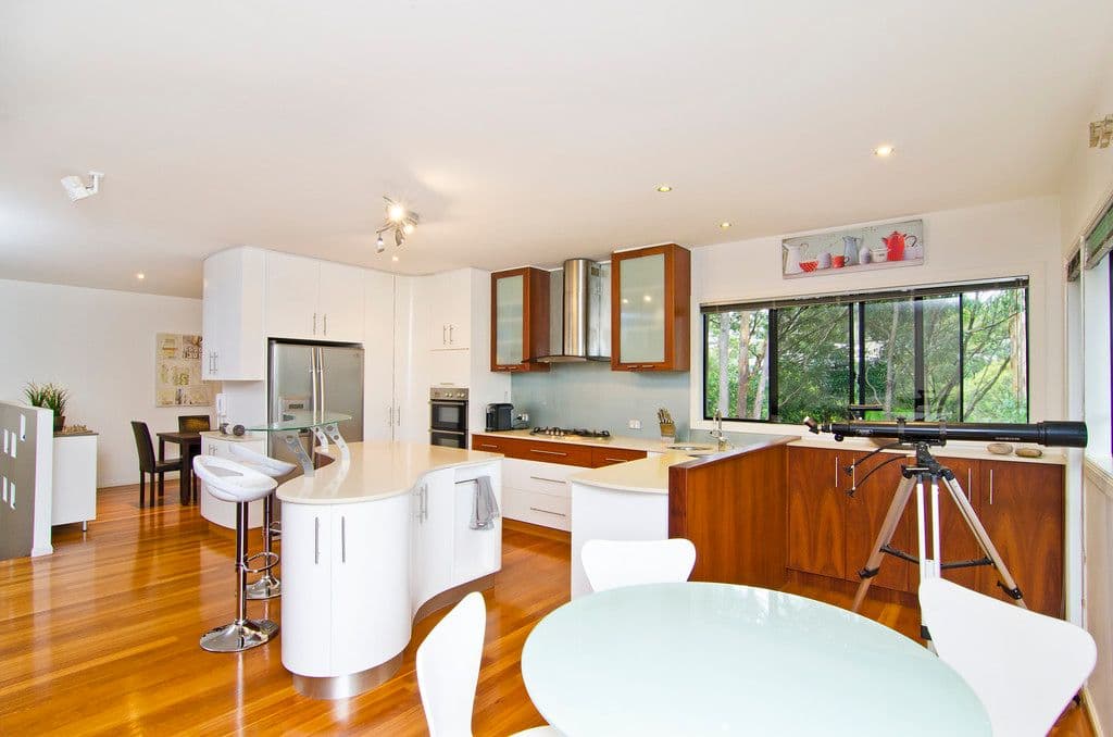 2 Sanctuary Crest Drive, CURRUMBIN QLD 4223, Currumbin - Thumbnail 4