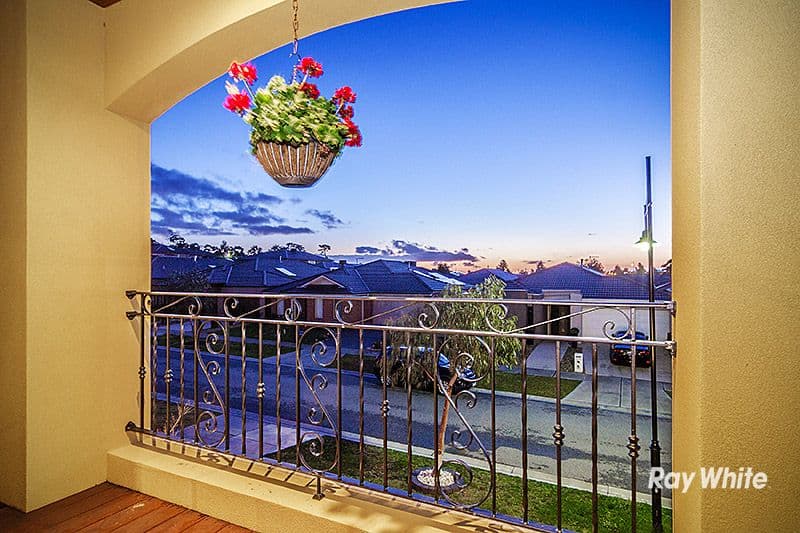 6 Ascent Drive, CRANBOURNE NORTH VIC 3977, Cranbourne North - Thumbnail 2
