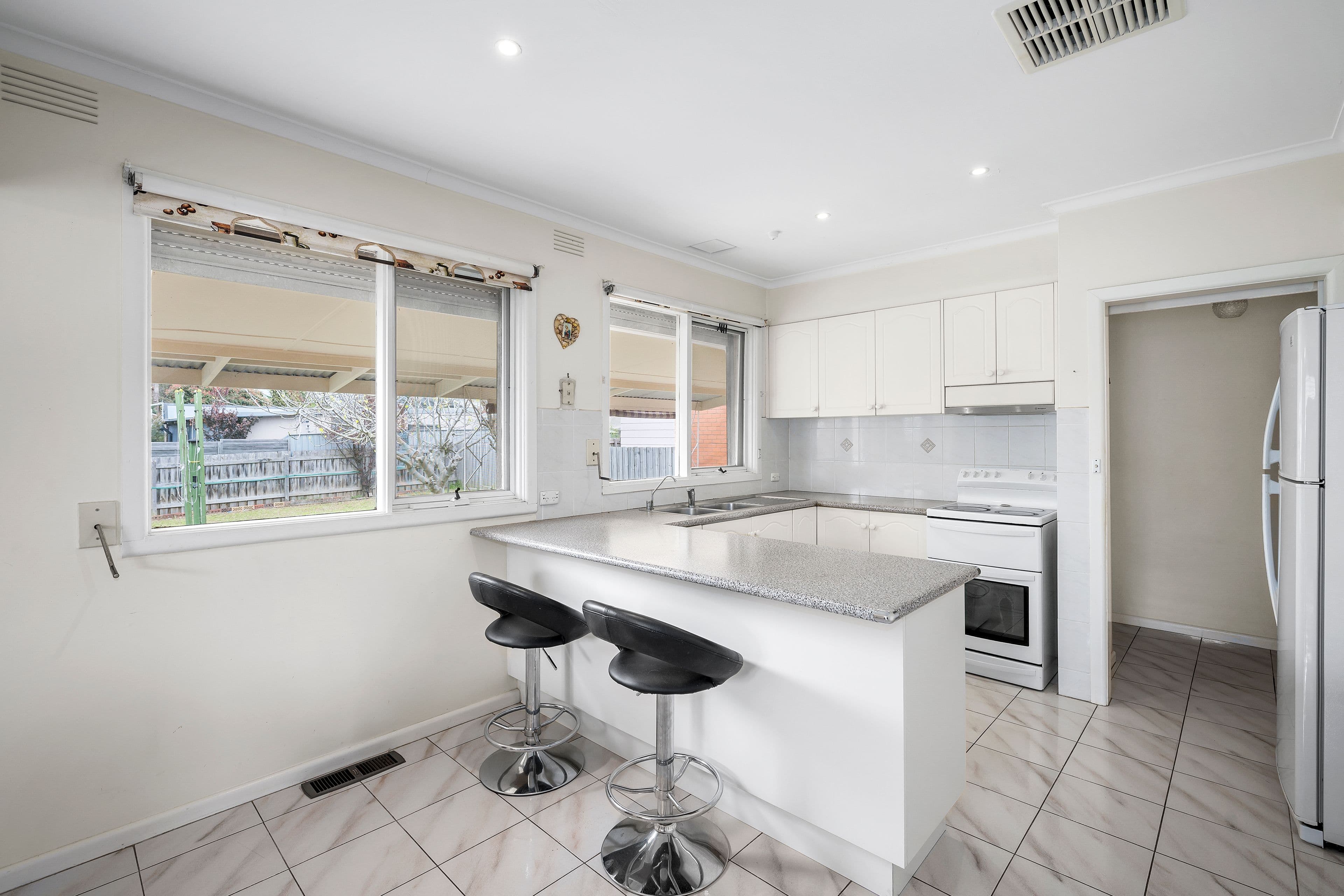 37 Dorset Road, Ferntree Gully VIC 3156, Ferntree Gully - Thumbnail 5