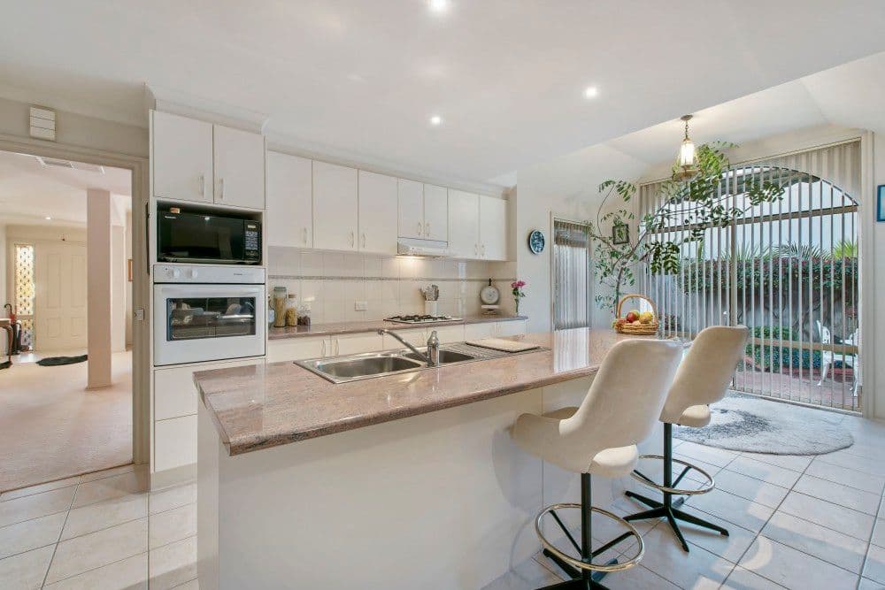 14 Pranjic Place, Rowville VIC 3178, Rowville - Thumbnail 6