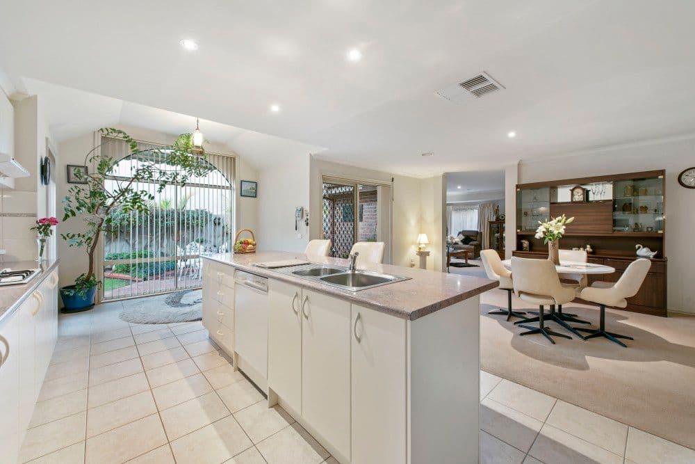 14 Pranjic Place, Rowville VIC 3178, Rowville - Thumbnail 7