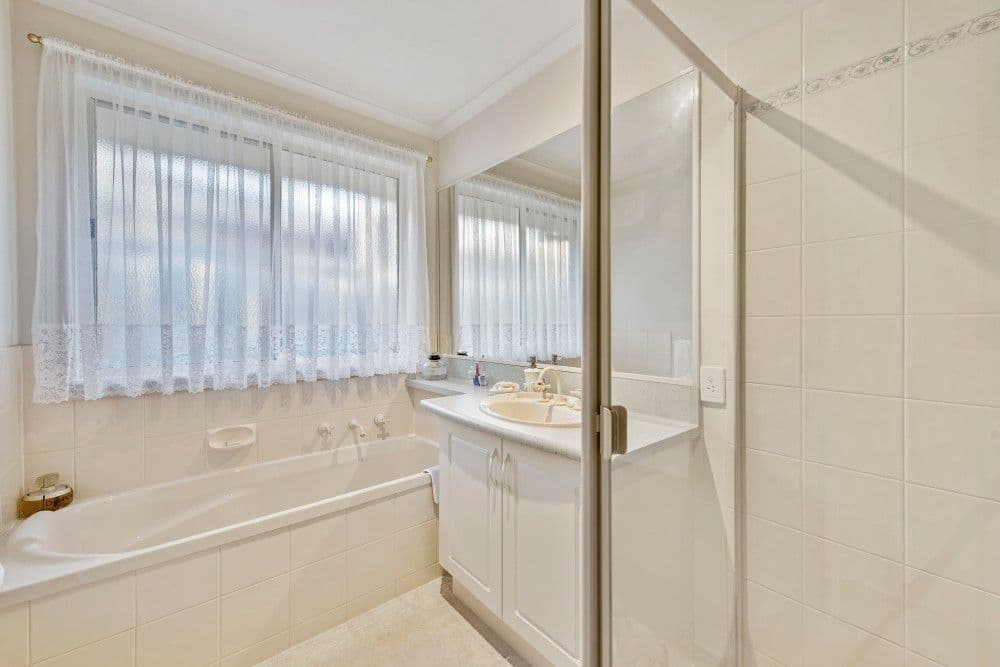 14 Pranjic Place, Rowville VIC 3178, Rowville - Thumbnail 8